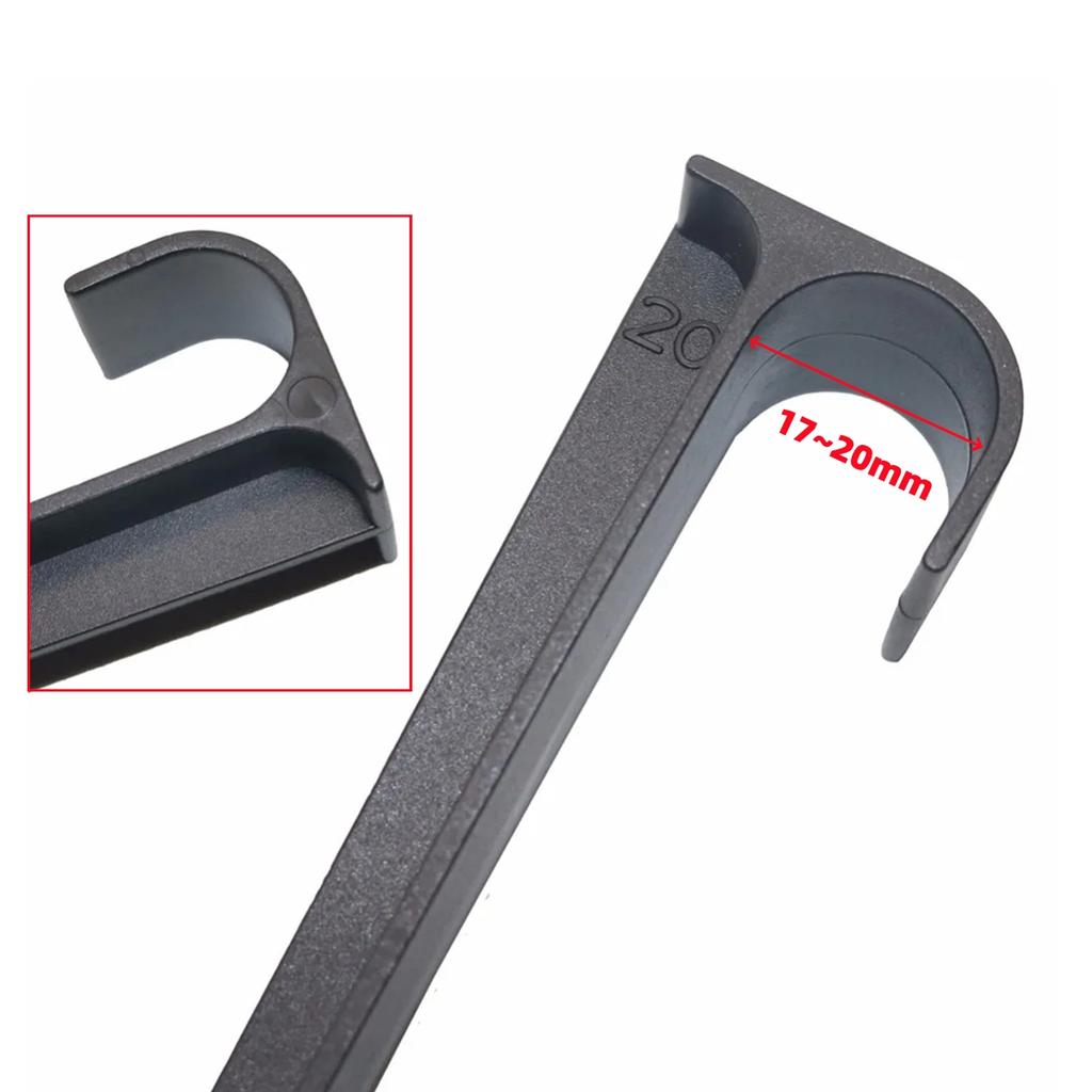 DN16mm DN20mm PE Pipe Ground Stake C-Type Spiked Garden Lawn Orchard Irrigation Tube Nail to Prevent Pipe Dragging Black 5/50Pcs