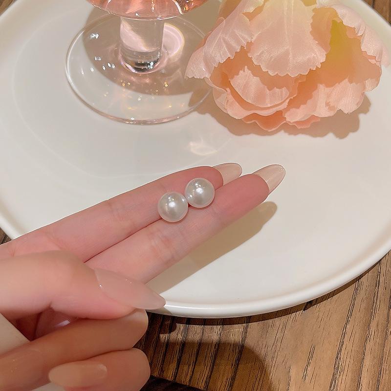 S925 Silver Needle Luxury Pearl & Cat's Eye Stone Earrings for Women – Elegant, All-Match Design.