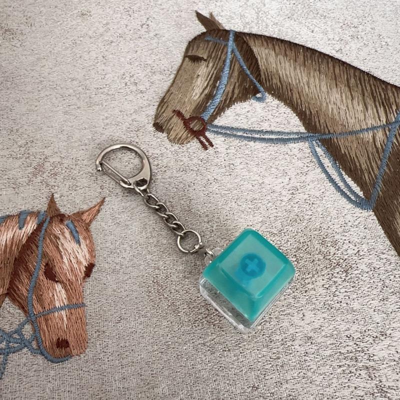 Led Keyboard Key Chain Toy Stress Relief Diy Button Finger Keyboard Caps Toy Small Gifts Small Gadgets Keychains