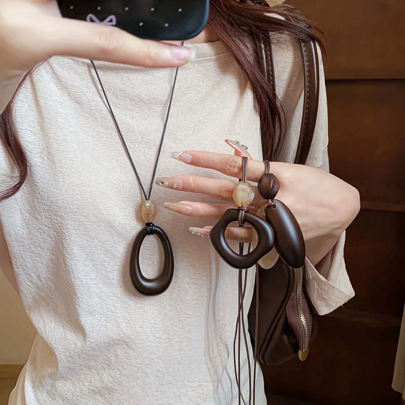 Chinese Style Geometric Irregular Oval Pendant Necklace for Women Retro Adjustable Long Wax Rope Necklace Birthday Party Jewelry