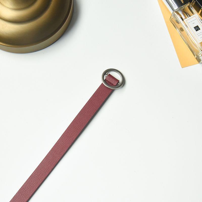 Stylish Women's Minimalist Black Denim Pants With Decorative Belt For Trendy Looks