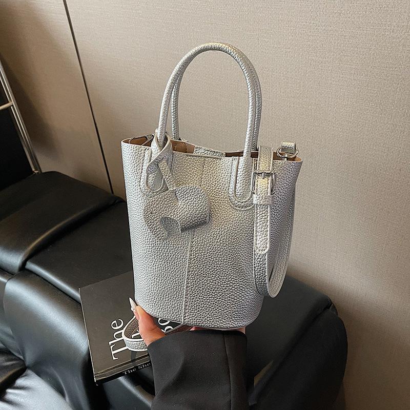 Fashion Small Bag Women's New Summer Popular Versatile Messenger Bag High-end Portable Bucket Bag