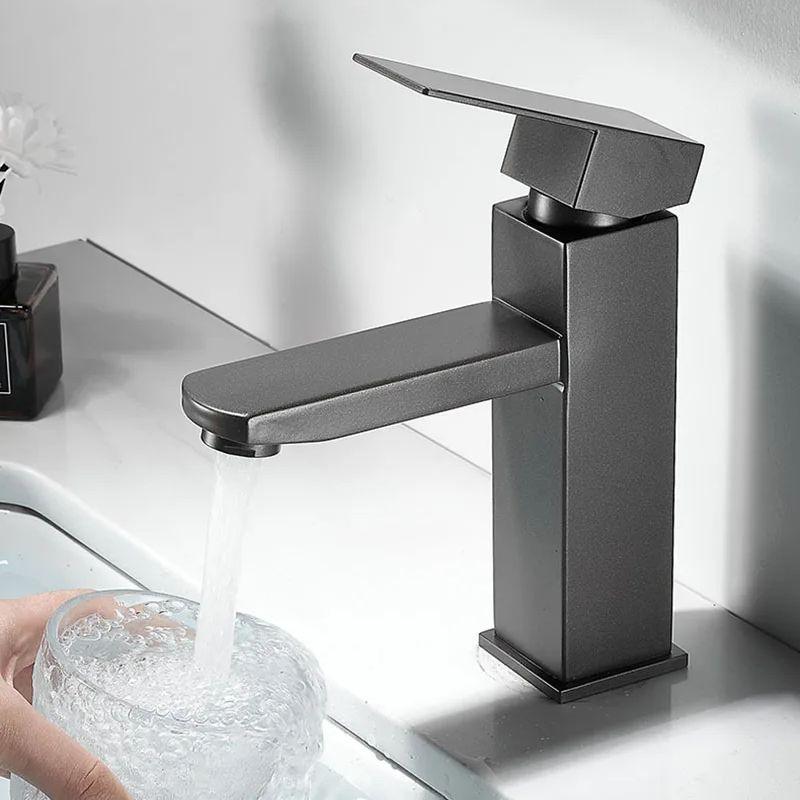 Gun Gray/Brushed Gold 304 Stainless Steel Bathroom Basin Faucet Deck Mount Single Handle Single Hand Square Sink Faucets Crane