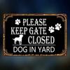 Vintage Keep Gate Closed Dog Sign, 2D Flat Iron Wall Decor, Pre-Drilled Holes for Home Office Kitchen