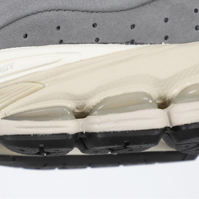 New Balance 2002r Premium Vintage Grey