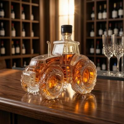 Tractor Shaped Whiskey Glass Decanter, 300ML Wine Bottle with Lid, Clear Glass Flask for Whiskey Wine Spirits, Unique Novelty Barware