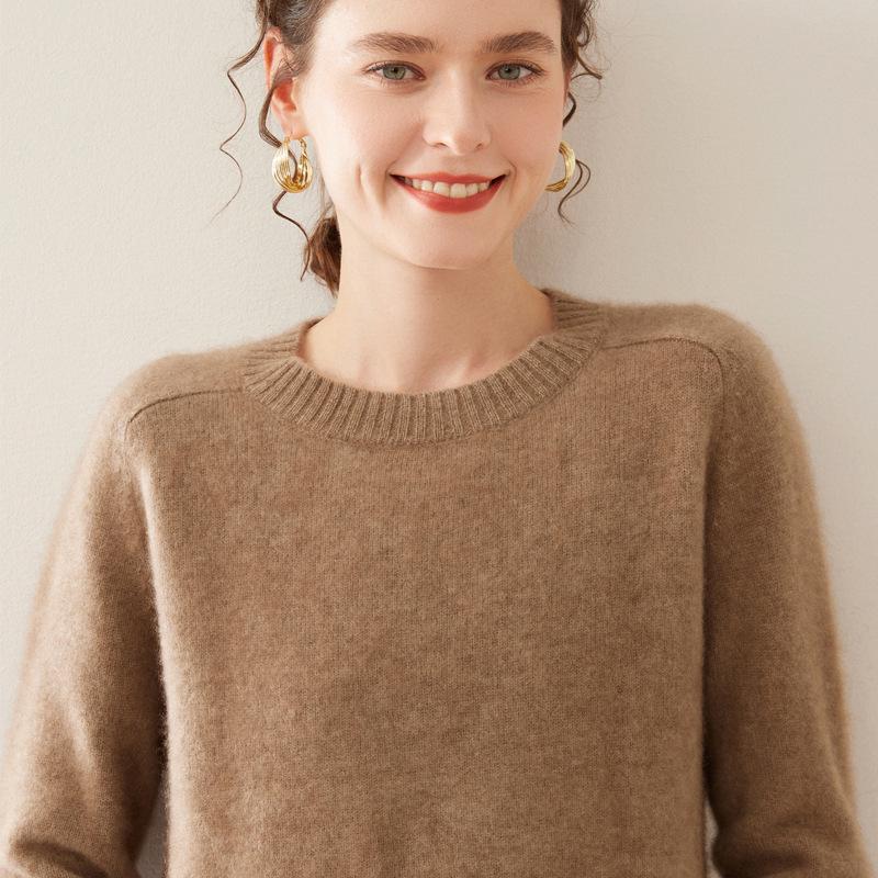 Women's Thick Cashmere Sweater - Autumn/Winter, Round Neck, Saddle Shoulder, Loose Fit, Lace Sleeve