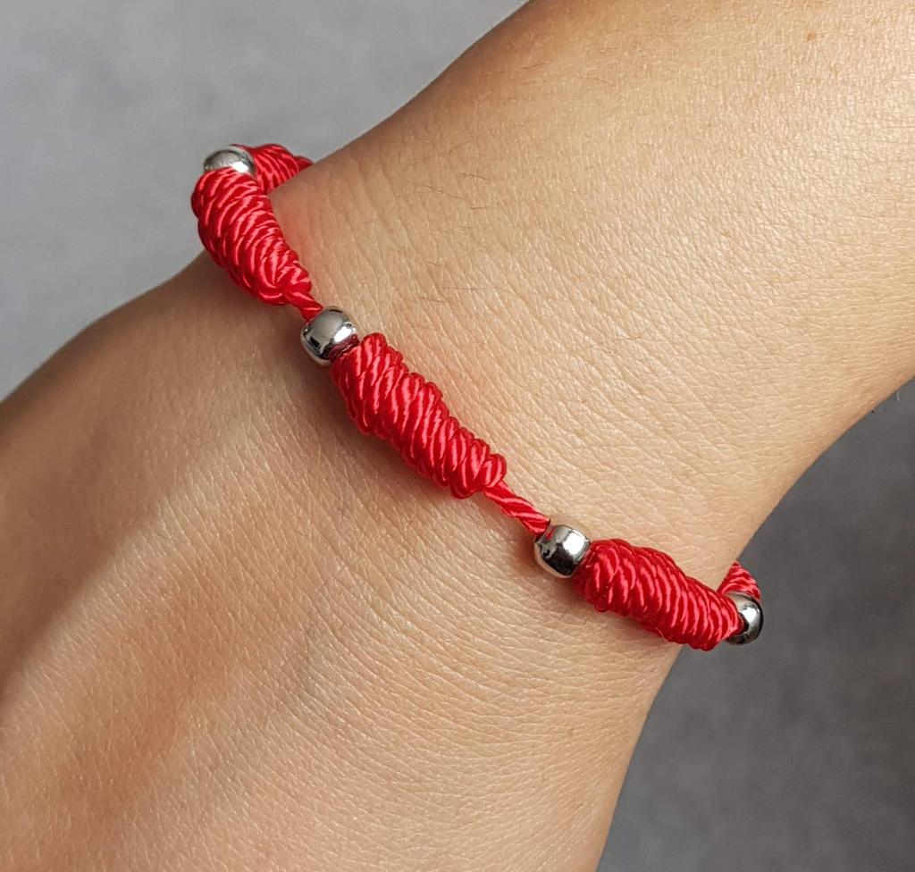 Dalia MYSTIC JEWELS Kabbalah Bracelet Seven Knots of Red Thread with Ball Uni Adjustable Eye Protection Metal – – – – – – Lucky, 6-9”,