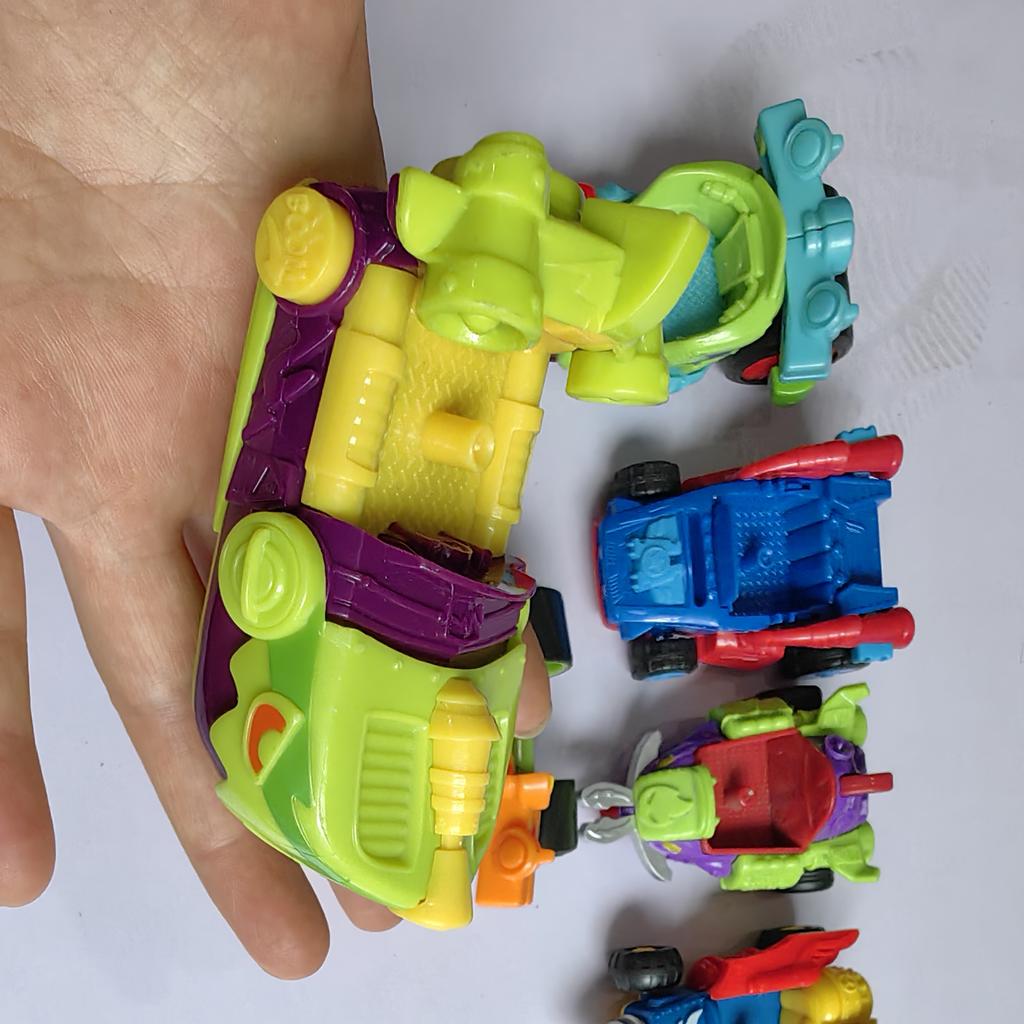 non-toxic 1pcs Superzings Car Superthing Boat random Styles with Gold Silver Color Ultra Rare Super Zings Collection Toys children Gifts