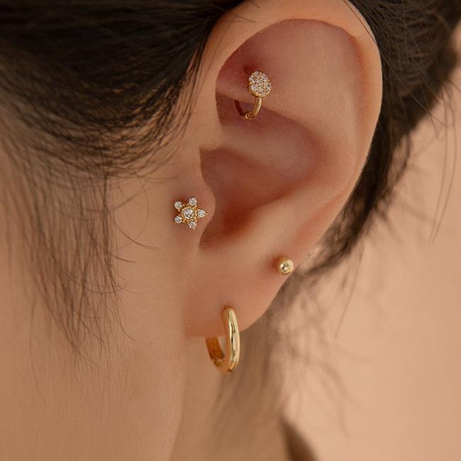 Lunne 14K Flower Cubic Labret Tragus Piercing (14K Gold) #W06