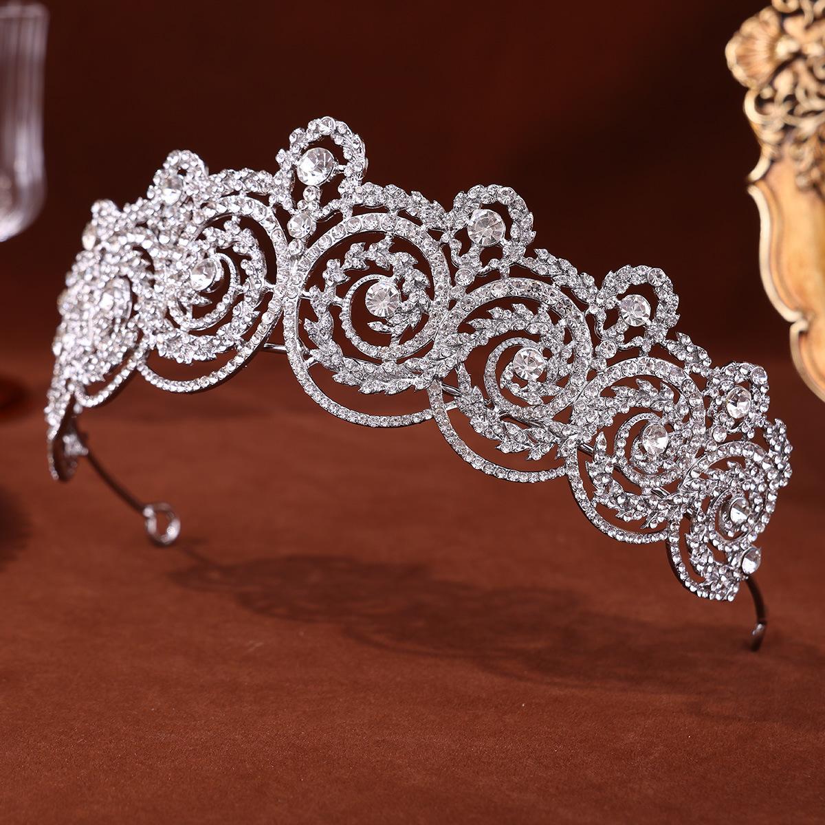 

Роскошная свадебная корона в европейском стиле, инкрустированная бриллиантами, головной убор, короны королевы и принцессы, свадебная прическа, подиумный стайлинг, аксессуары для повязки на голову