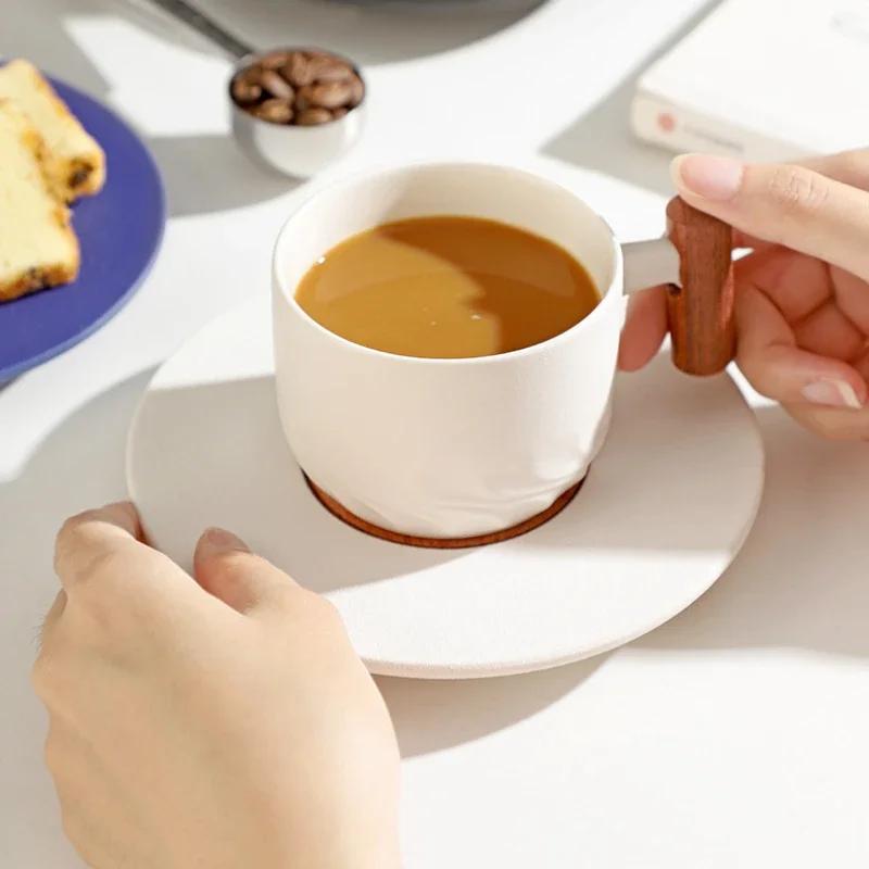 Creative Handmade Vintage Coffee Cup with Saucer Set Exquisite Wooden Handle Ceramic Mugs Light Luxury Breakfast Milk Tea Cups