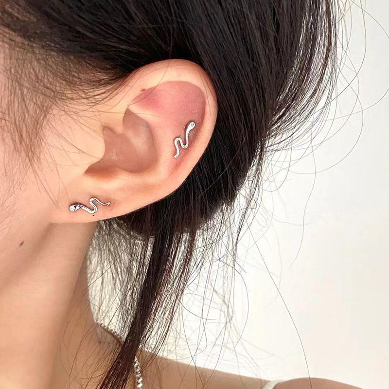 

925 Sterling Silver Pearl Tassel Earrings: Elegant Women’s Luxury Drop Earrings for Autumn/Winter.