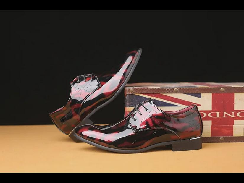 "New Four Seasons Men's Pointed Toe Formal Shoes – Trendy Large Size British Style Men's Shoes"