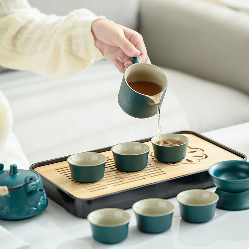 Portable Kung Fu Tea Set with Tray - Ideal for Outdoor Travel and Home, Perfect as a Chinese Business Gift