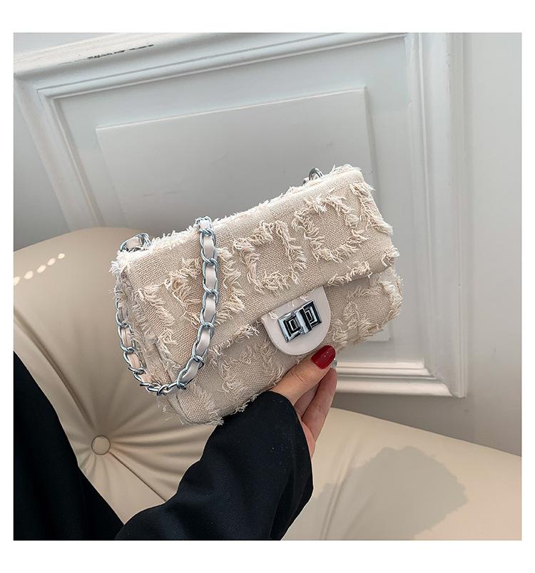 Popular chain small square bag women s 2025 new trendy square contrasting color super fire shoulder messenger bag