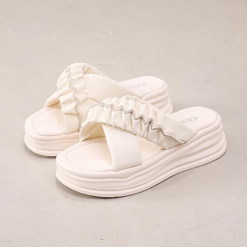 Dicksohlige Hausschuhe Sommer neue Damen Cross-Cool Hausschuhe Studenten Freizeit erhöhend vielseitige dickabsatzige Hausschuhe