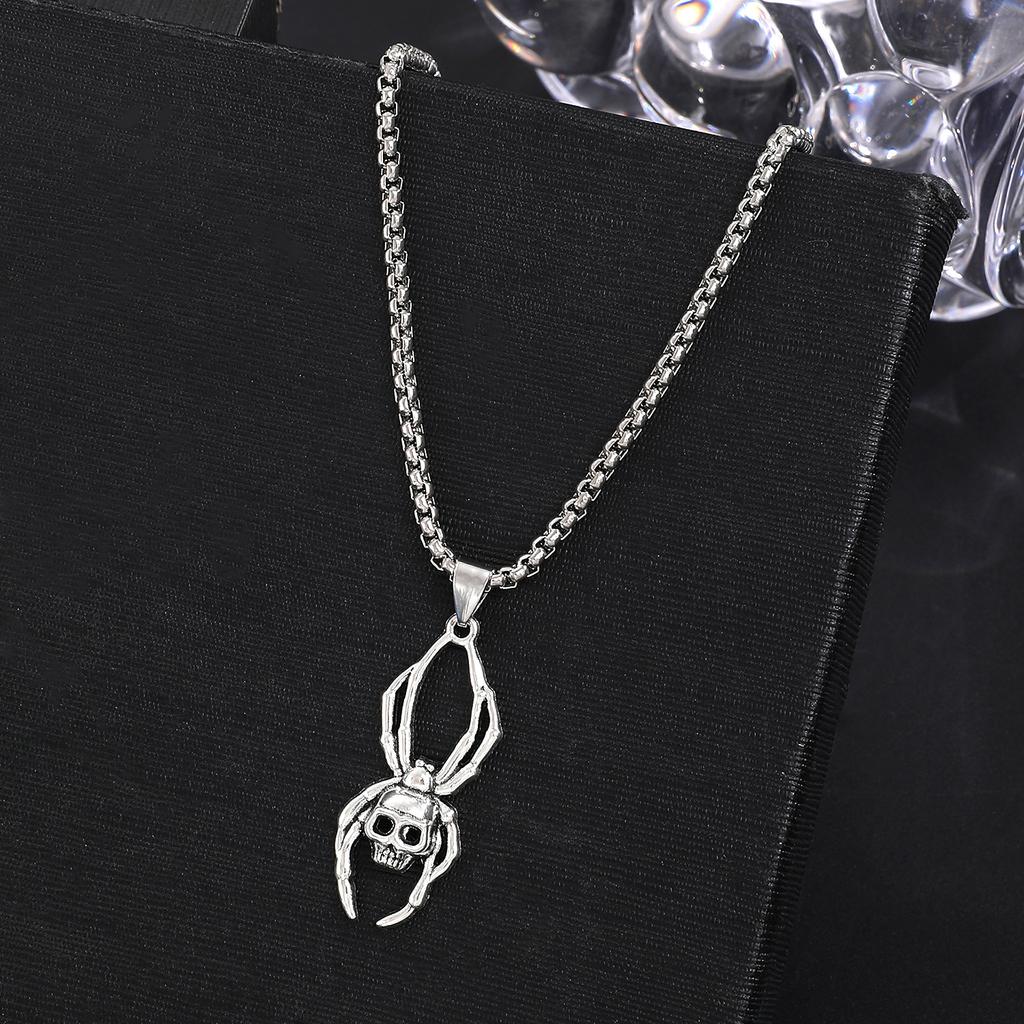 Gothic Diablo Skull Pendant Necklace Personality Punk Hip Hop Alloy Old Collarbone Chain Halloween Ornament Wholesale