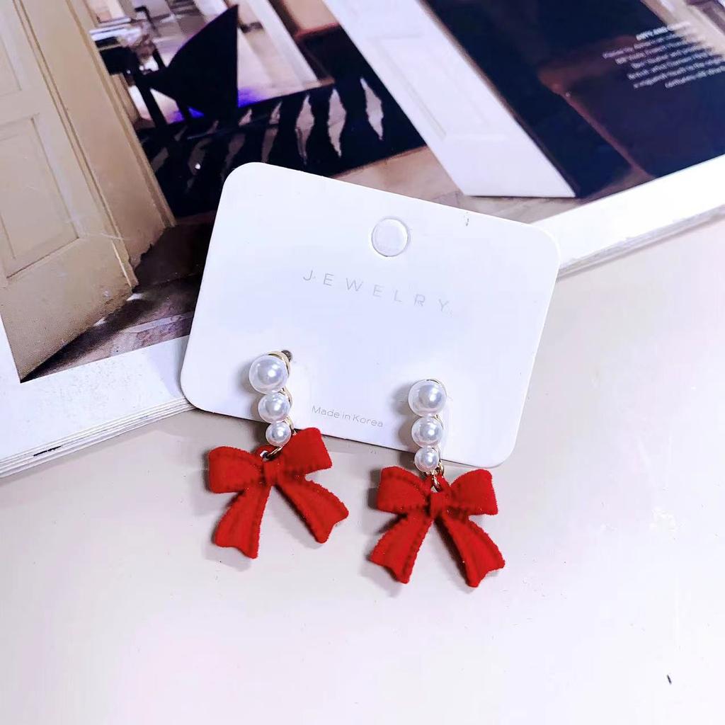New Sweet Temperament Small Fresh Bamboo White Lily Of The Valley Flower Earrings Elegant And Gentle Asymmetric Earrings
