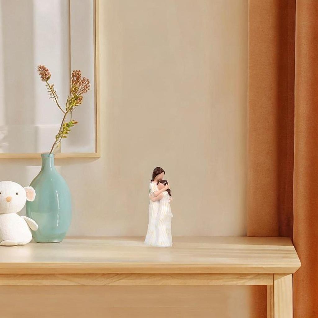 Figure Sculpture Decorative Figurine Collectible Resin Modern Statue Desktop Ornament for Desk