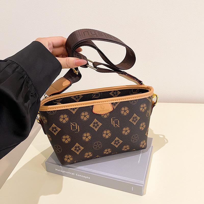 

Новая сумка для женщин среднего возраста, атмосферная женская маленькая сумка для тещи среднего и пожилого возраста, универсальная сумка подмышку через плечо на осень и зиму 13cm*9cm*24cm