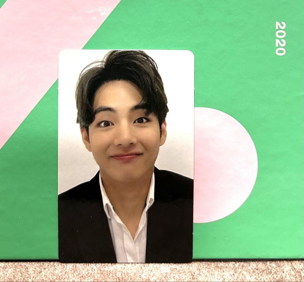 [USED] BTS Memories 2020 DVD with trading cards (Taehyung V)