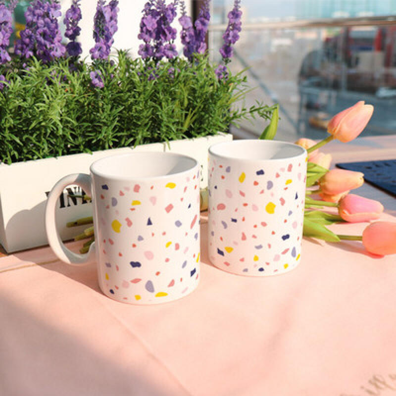 cc624-Design Mug 2p-Colorful Pebbles