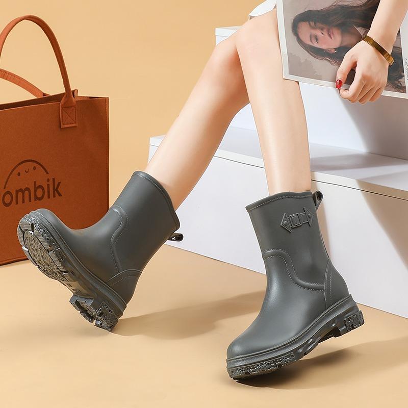 Women's Medium Tube Rain Shoes Non-slip Outer Wear Fashion Trend Waterproof Thick Sole Height Increase Thin Overshoes Rain Boots