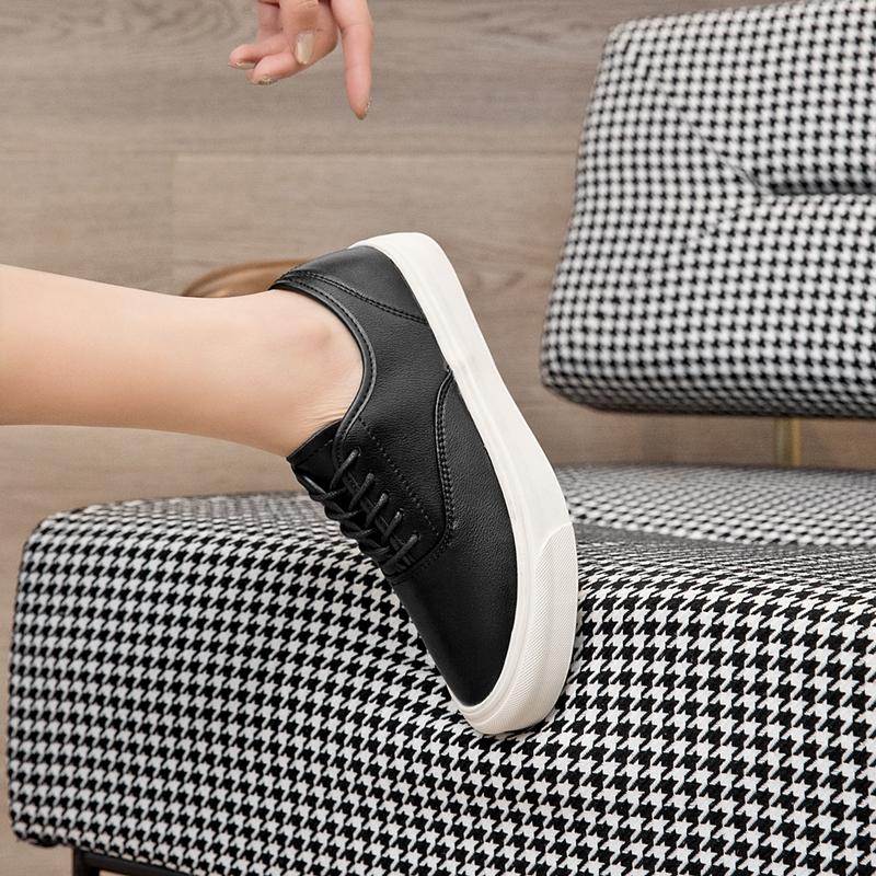 New Women Flat Sneakers Shoes Non-slip Women's Skateboard Shoes Breathable Student Female Shoes Running