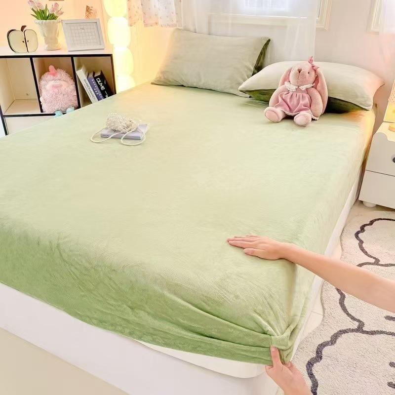 Pure Color Milk Velvet Winter Bedspread - Plush, Thick, Single Bed Sheet