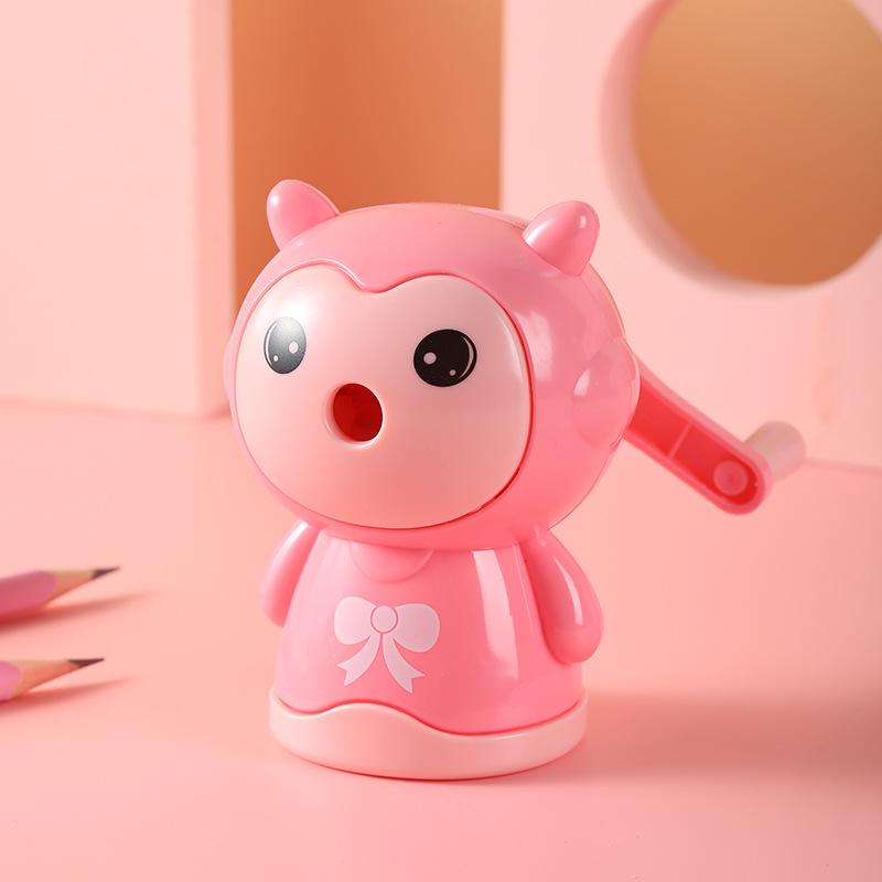 

Creative Space Doll - автоматическая точилка для карандашей с ручным приводом для школьников и детей