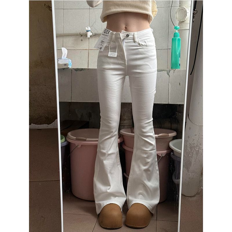 

Белые джинсы с высокой посадкой и слегка расклешенные, женские новые облегающие и тонкие эластичные брюки-клеш с эффектом швабры на весну и осень S белый