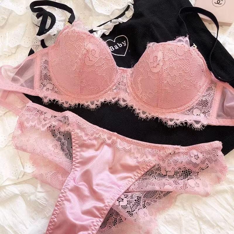 European & American Deep V Lace Color Block See-through Bra & Panty Set for Women - Enhancing & Sexy