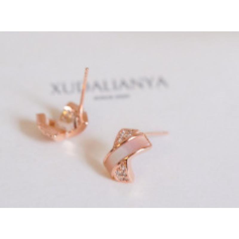New Cross Fritillary Exquisite Small Simple Fashion Temperament Versatile Zircon Stud Earrings Women