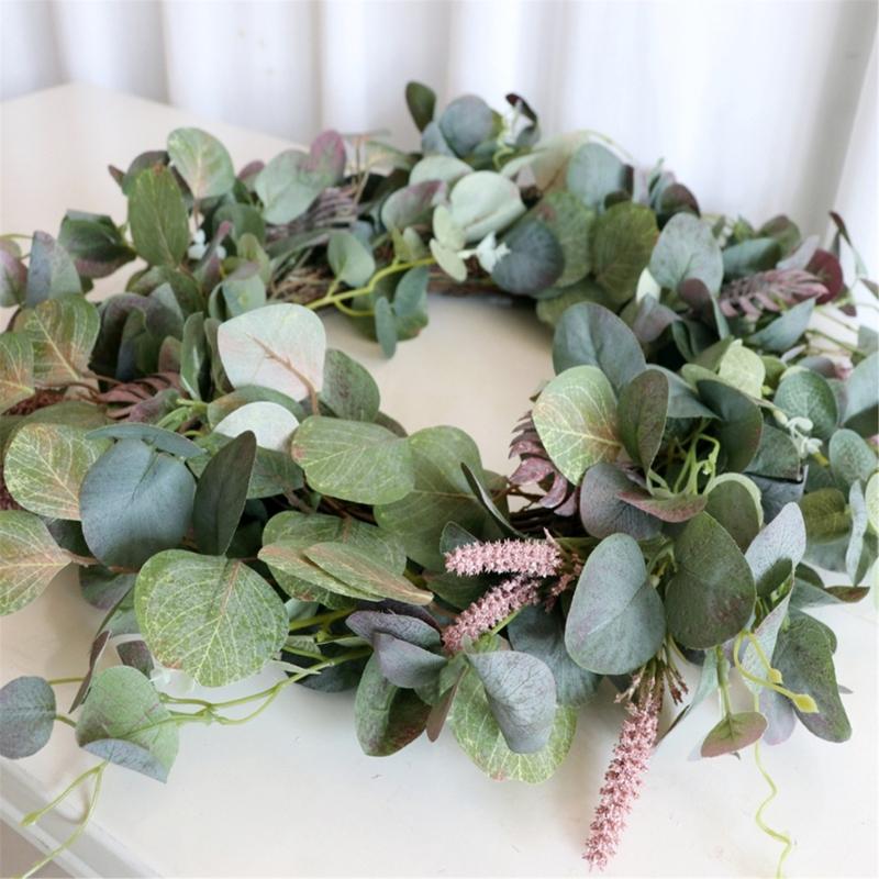Delicate Faux Green Leaf Wreath Accessory Durable Wreath for Functional Use In Homes Garden and Wedding Decorations