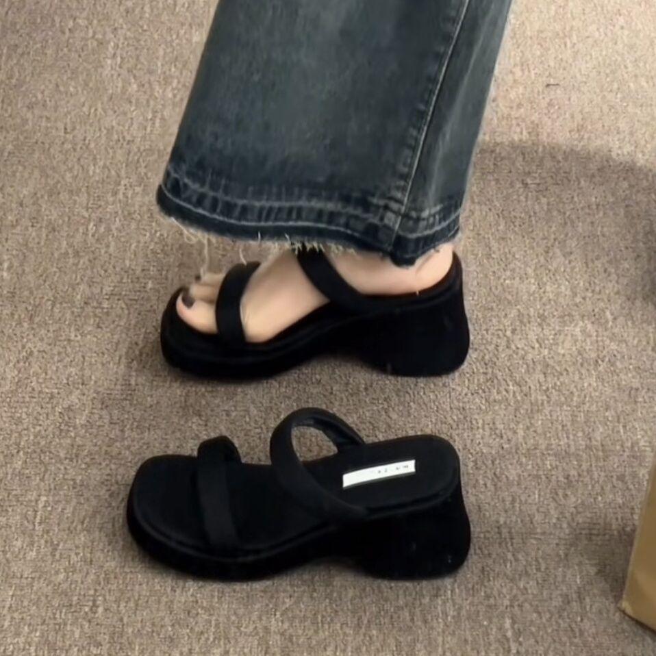 Thick-soled small man height-increasing slippers women's 2025 new summer wear fashionable and simple word with wedge heel high-heeled sandals