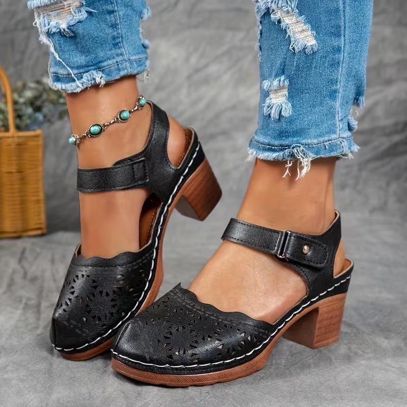 2026 New Ladies Shoes Closed Toe Women's Sandals Fashion Hollow Out Summer Retro Casual Plus Size Best Seller Heeled Sandals