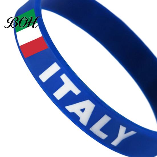 Kids And Adult Wristband Soccer Silicone Bracelet, National Flags Adjustable Wristbands with Breathable Band Snap Buckle for Sports Events,