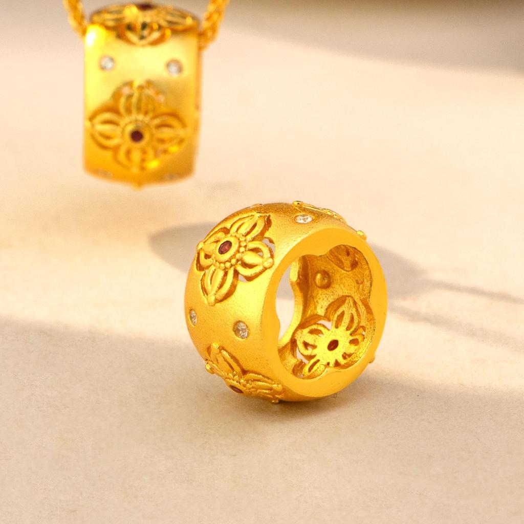 Sand Gold Floral Carved Necklace with Vajra Ruyi Lock Design for Women