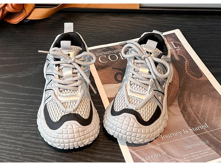 Trendige Kinder-Frühjahr 2026 Laufschuhe mit weicher Sohle - Jungen-Reifensohle & Mädchen-Mesh-Sneaker