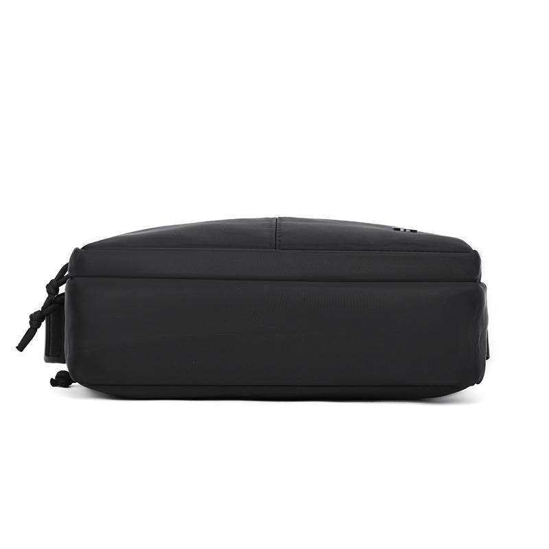 Men's Crossbody Bag Water-repellent Business Handbag Commuter Shoulder Bag