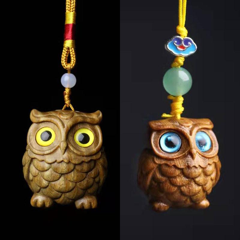 Vintage Owl Hanging Decoration Green Sandalwood Mobile Keychain Pendant Statue Courtyard Balcony Wind Chime Home Deco
