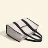 Neue High-End Baumwoll-Tragetasche mit großem Fassungsvermögen für Damen, Handtasche für den Büroalltag, Canvas-Umhängetasche mit Farbblock