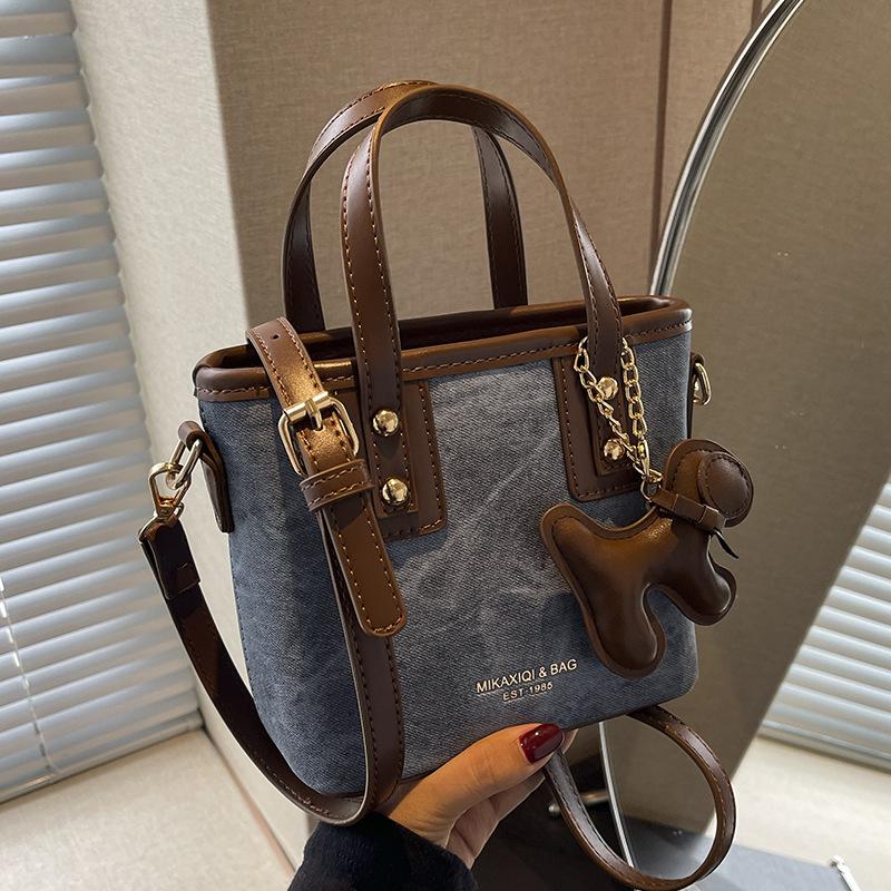 Popular Bucket Bag Women's New Autumn and Winter Versatile Shoulder Messenger Bag Handbag