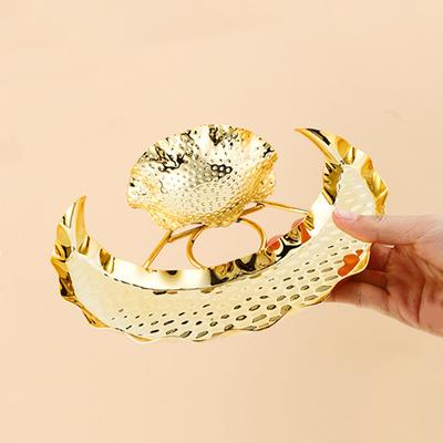 Gold Crafts Dekorative Snack-Platte Display Mond-Design Obstkuchen-Aufbewahrungstablett Kreative Metallpalette Handgefertigte Festival-Vorräte