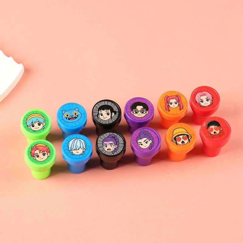 1SET Hot Hunting Group Witch Cartoon Print Mud Children's Creative Graffiti Stamp Toy Animation Same Seal Gift