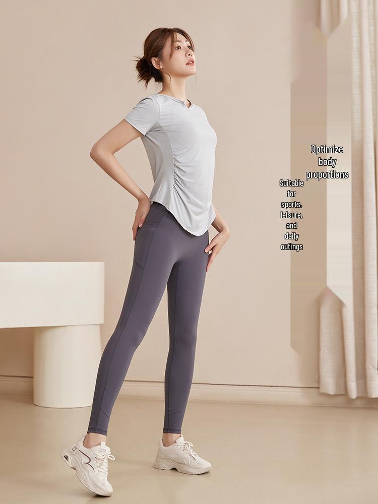 Plus Size Women's Quick-Dry Yoga Top - Short Sleeve, Slimming, Loose Fit for Running & Fitness