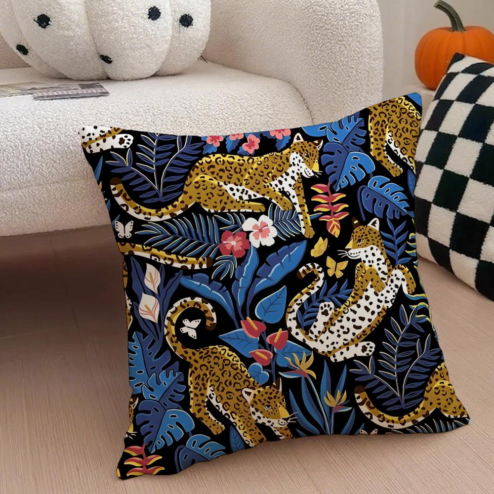 

Spotted Majestic Leopards Animals Cushion Cover Throw Pillow Cover Hidden Button Durable Polyester Chair Cushion 40X40cm