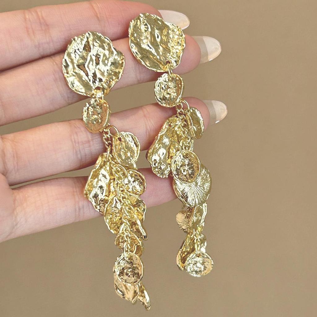 Retro Geometric Rhinestone & Pearl Drop Earrings – Luxurious, Statement Design