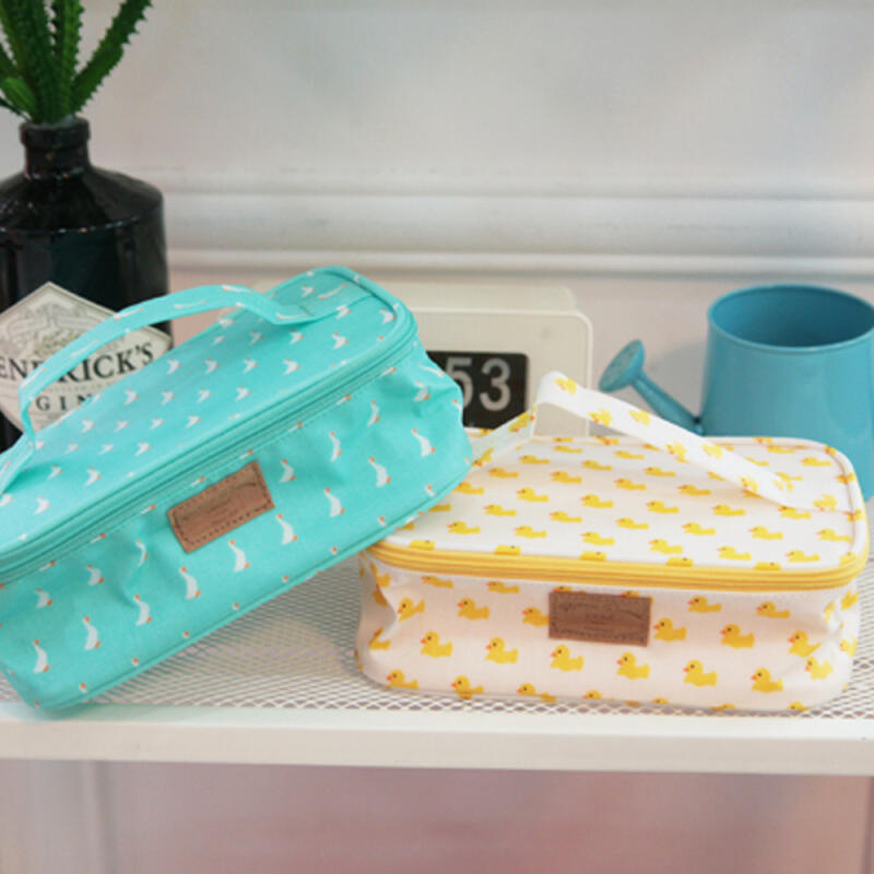 Rolling Pattern Handle Big Pouch